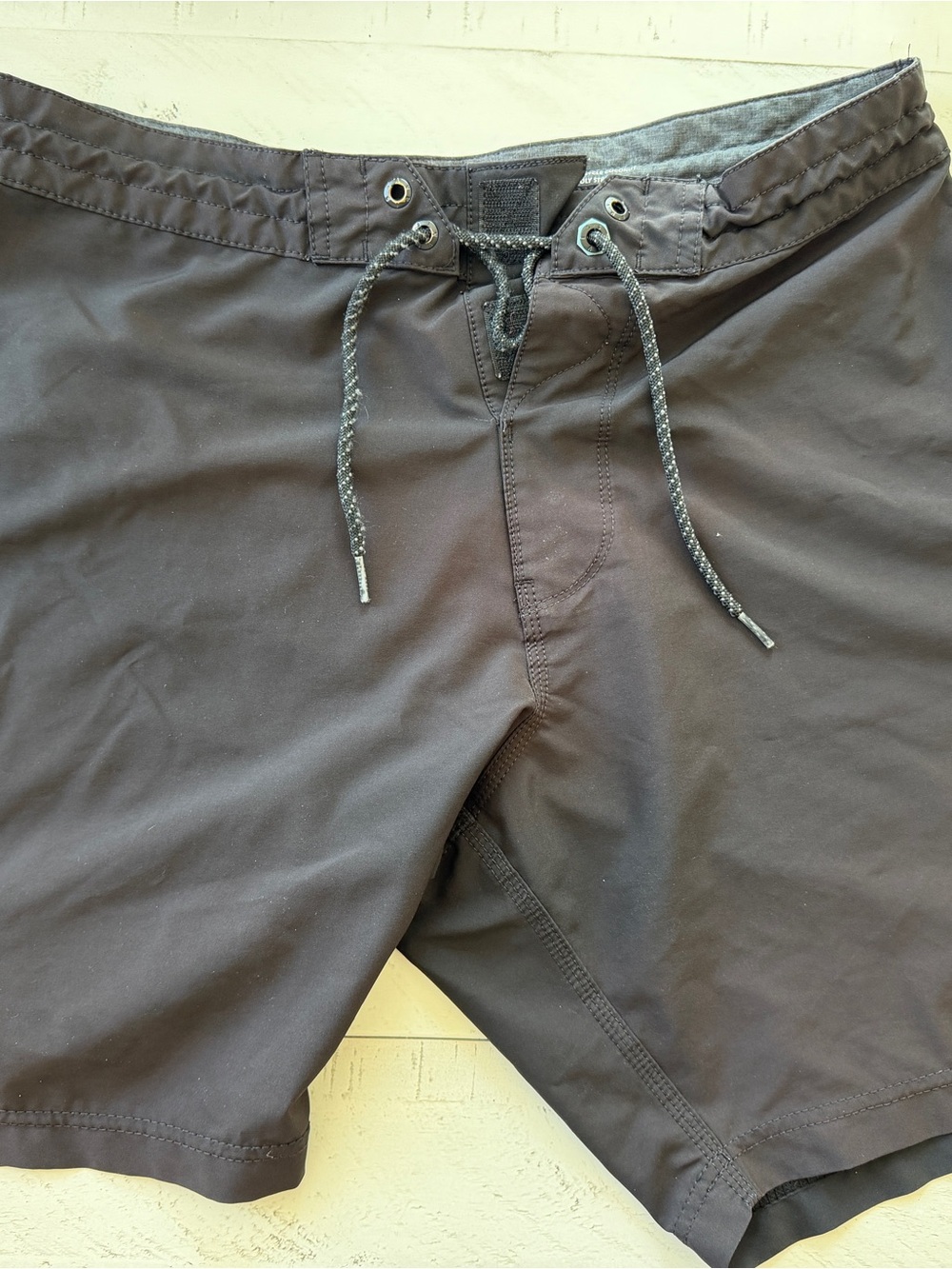 VISSLA Men's Brown Board Shorts with Drawstring